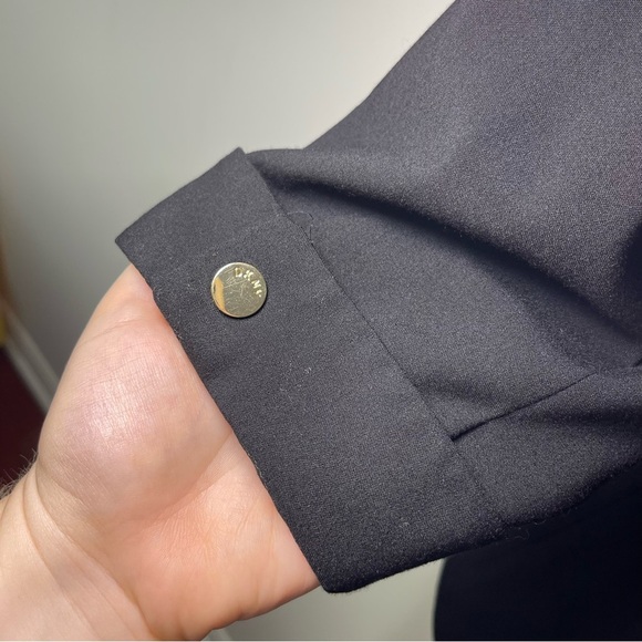 *Sold* DKNY Women’s Black Blazer Rolled Cuffs Gold Logo Button Detail in Size 12 - Picture 4 of 9